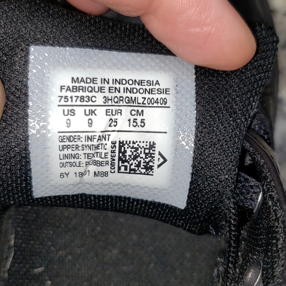 Converse All Star Toddler Size 9 Sneakers - Picture 8 of 9
